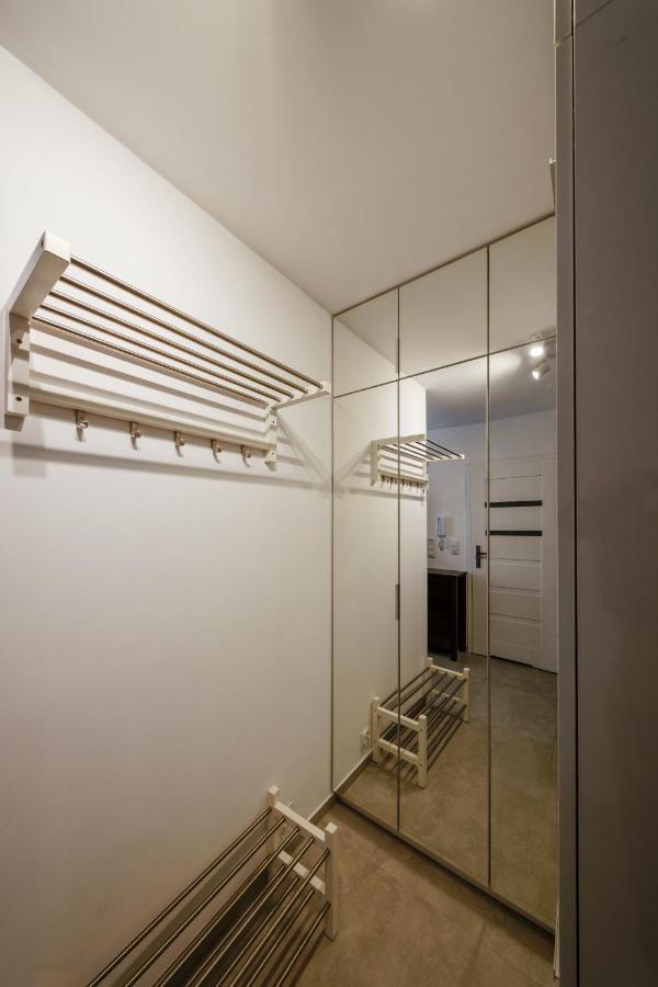 Apartament Wygodny Niedaleko Centrum, Free Parking *